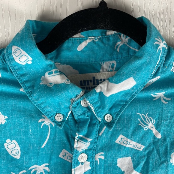 Urban Pipeline Surfer Button Front Shirt Size Large - Picture 2 of 6